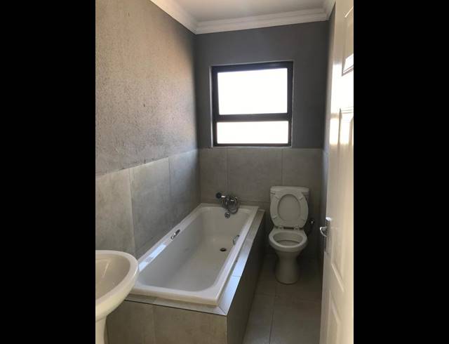 3 BEDROOM HOUSE FOR SALE IN SHARON PARK